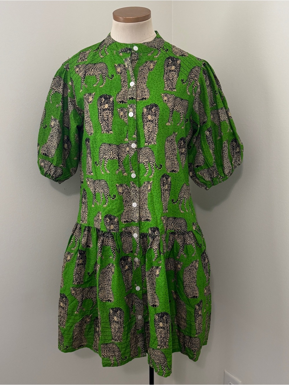 Fox & Hen Small Green Cheetah Button Front Mini Dress w/ Puff Sleeves